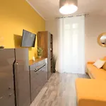 Residenza Santa Anastasia Yellow Balcony And Lift In Piazza Erbe Verona