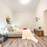 Residenza Santa Anastasia Yellow Balcony And Lift In Piazza Erbe Apartment Verona